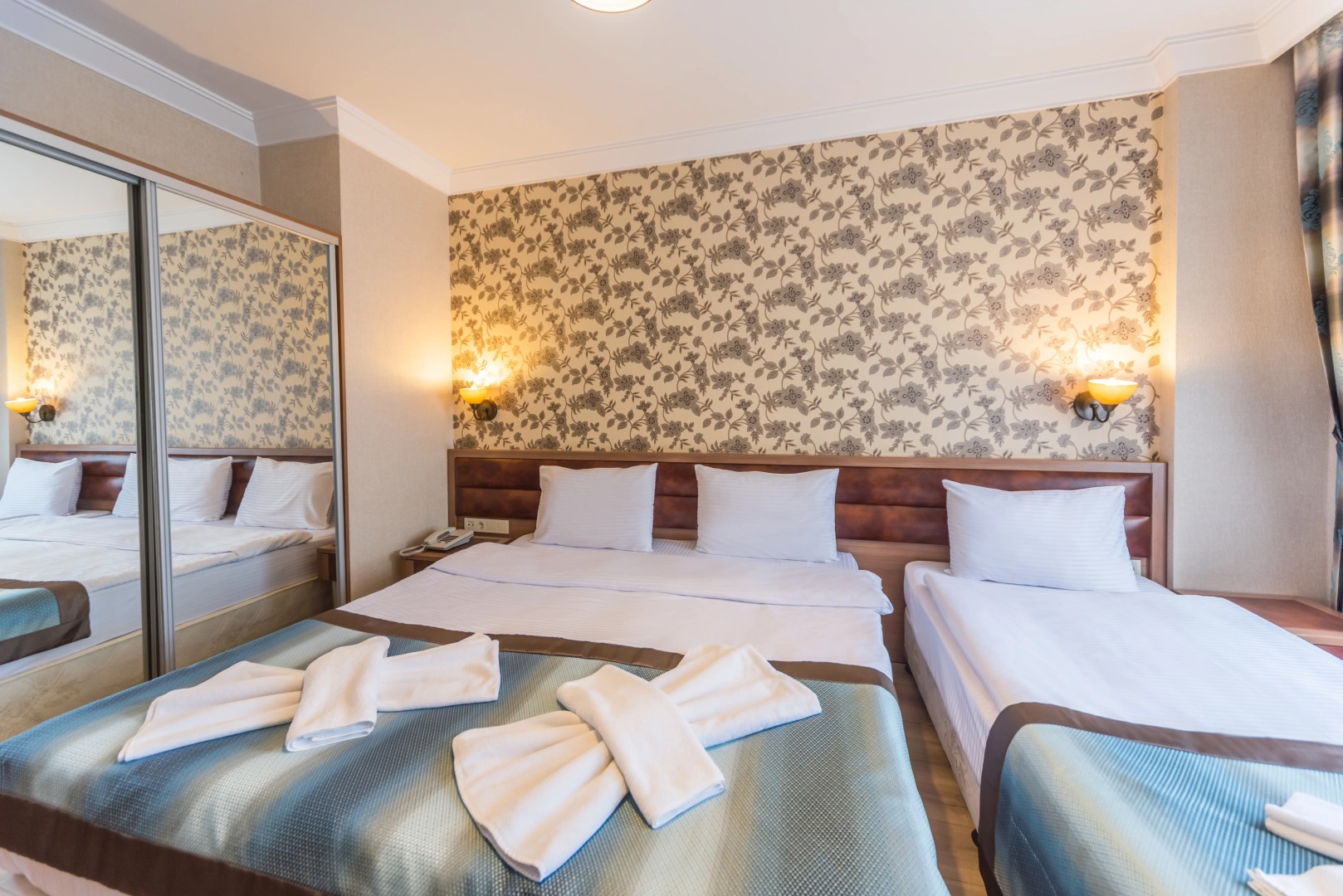 Senabil Hotel Old City