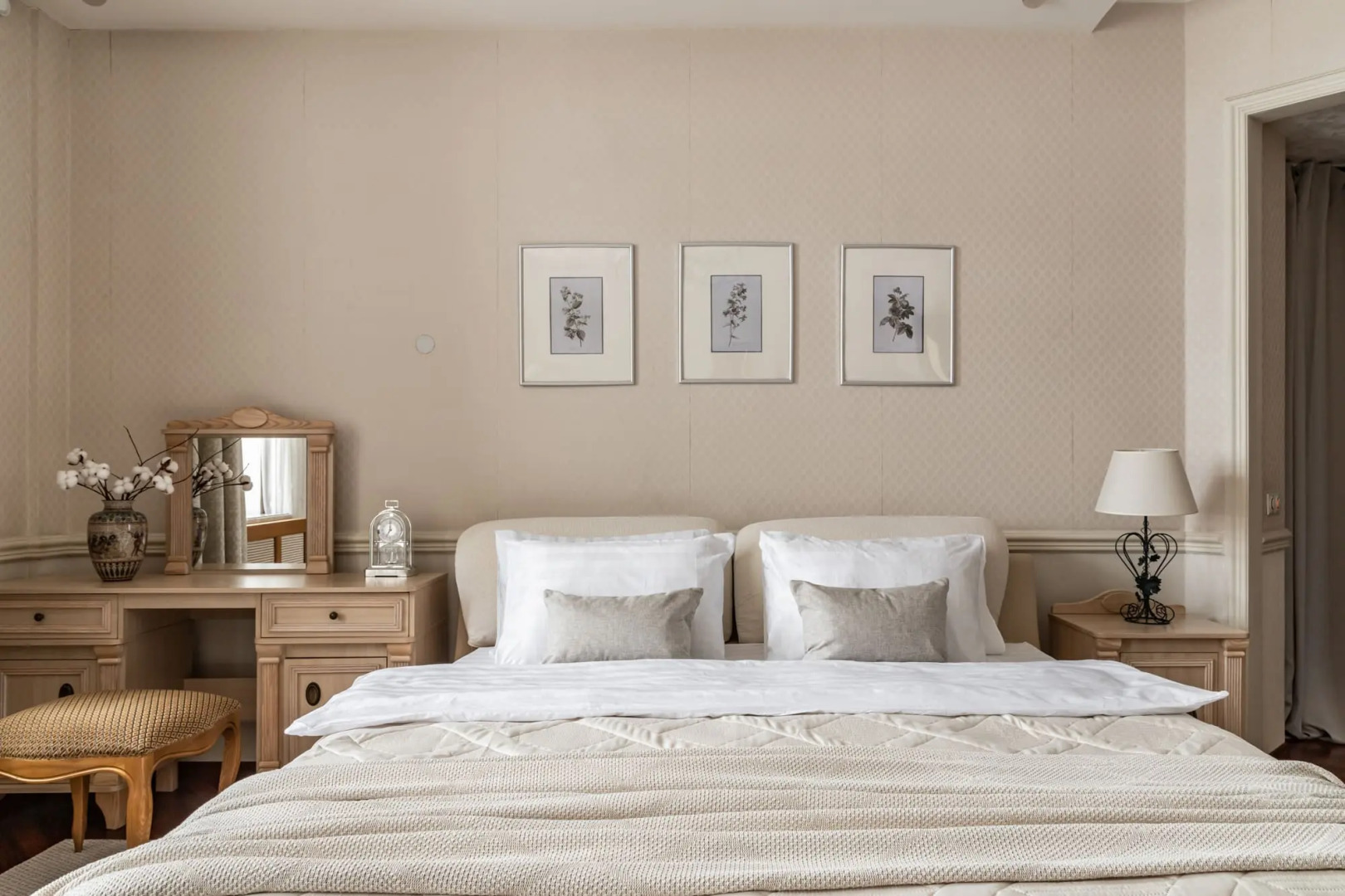 Квартира 4х комнатная  с парковкой возле Кремля