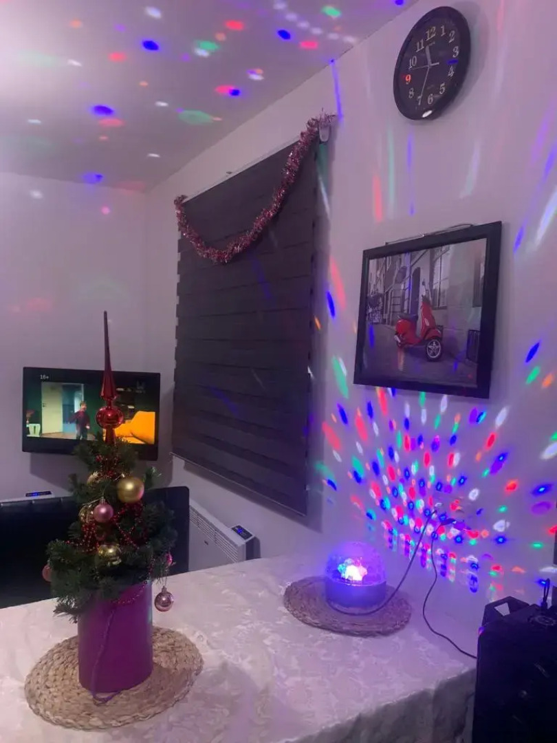 Частный дом Праздничный Коттедж в Центре Города