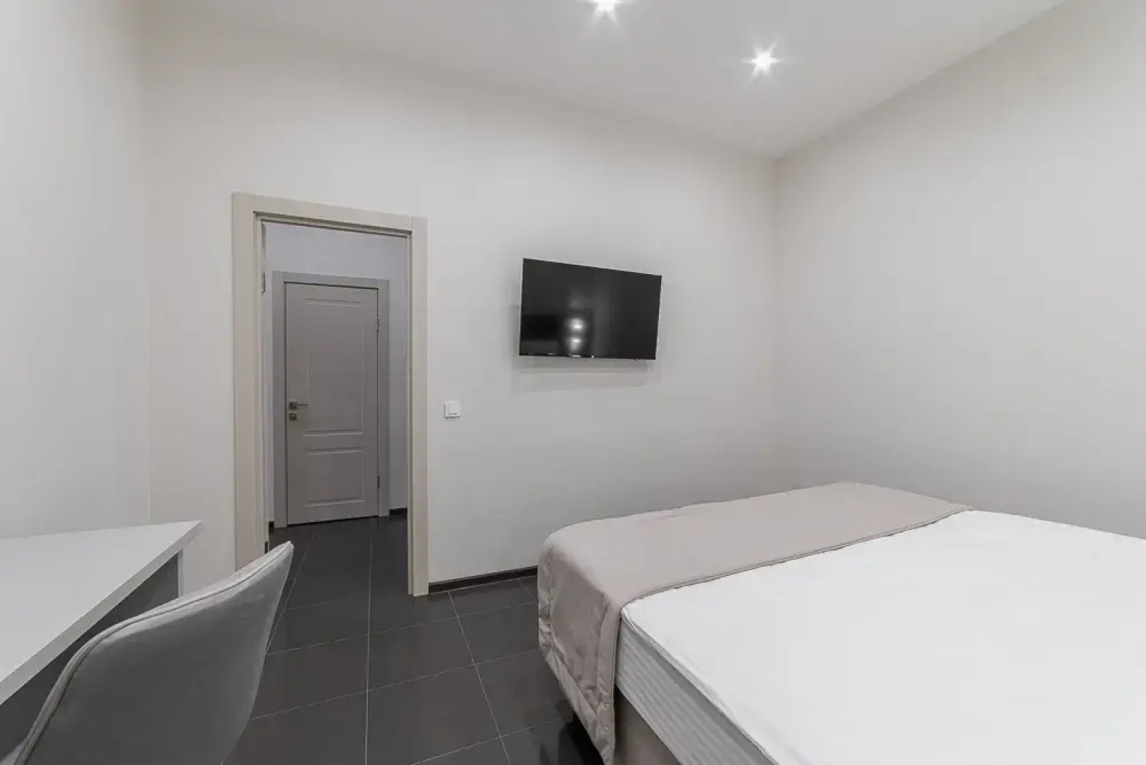 Апартаменты на Коммуны 2