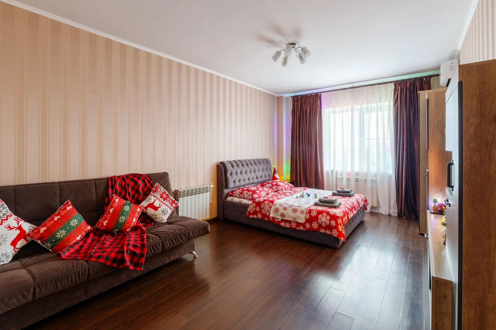 Квартира PrezentHaus на Горького 20 k15