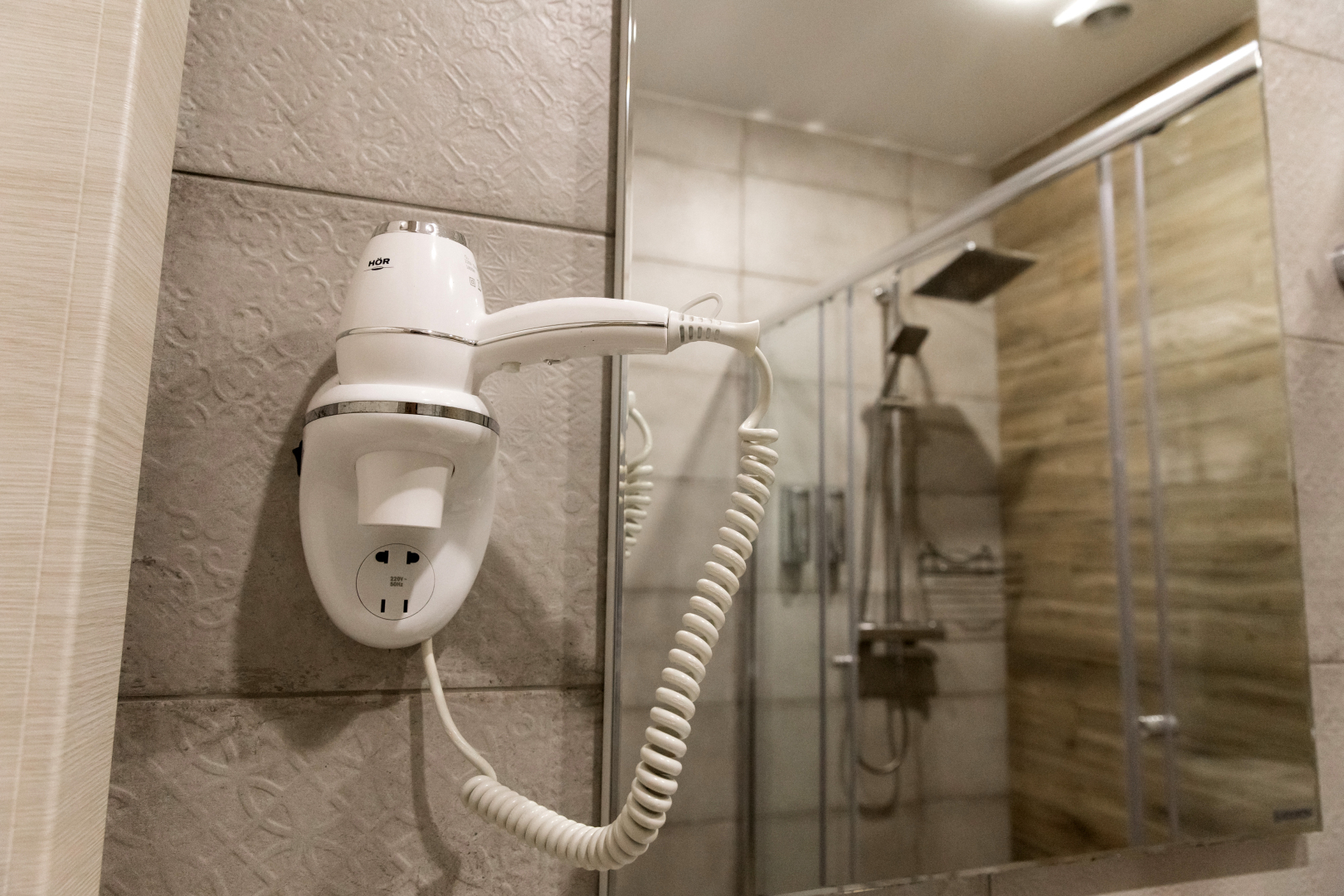 Отель Элеон