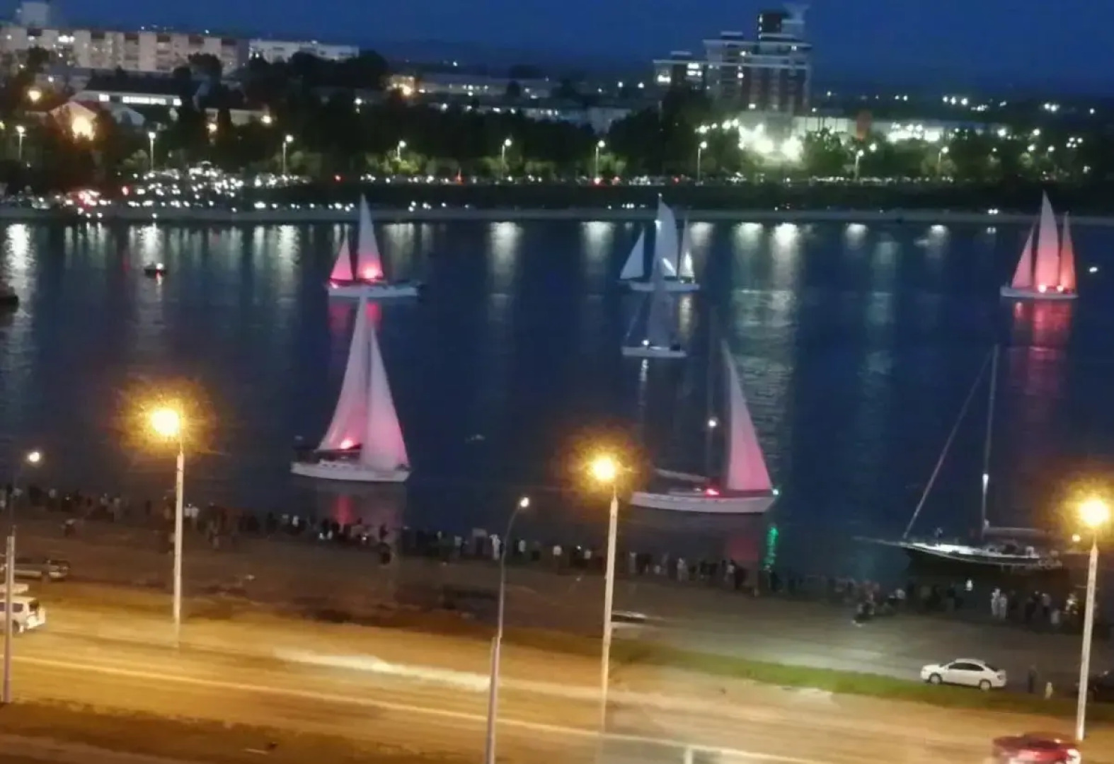 Апартаменты MORE и SPA c сауной и видом на реку