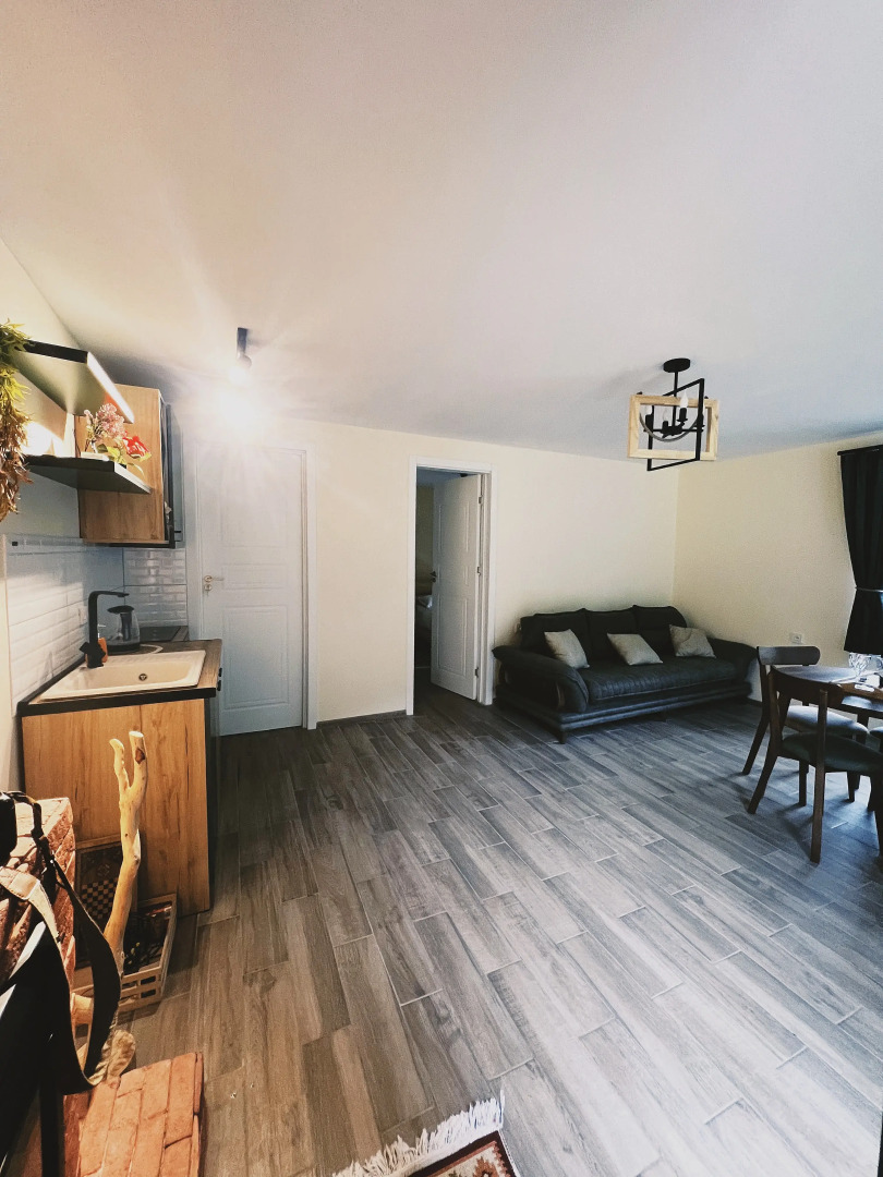 Частный дом Woodlandia Resort Borjomi with hot tub