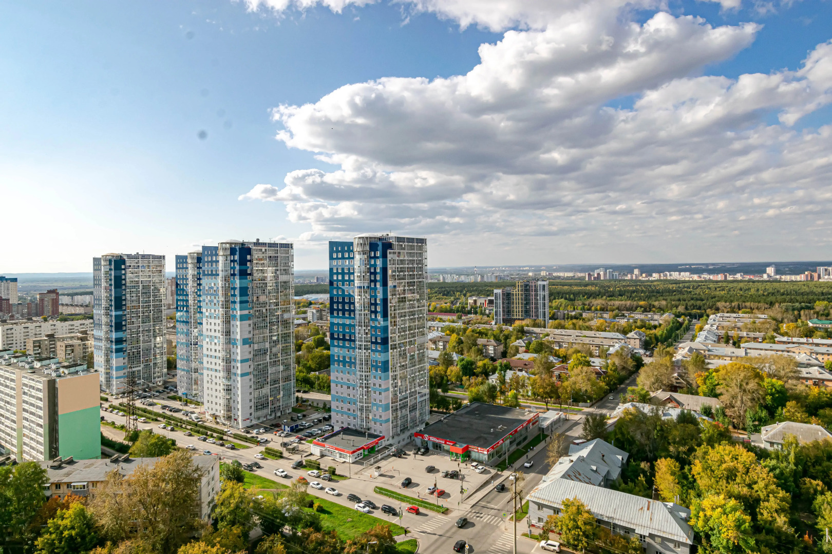 Апартаменты Cosmos Apart на Леонова 41/1