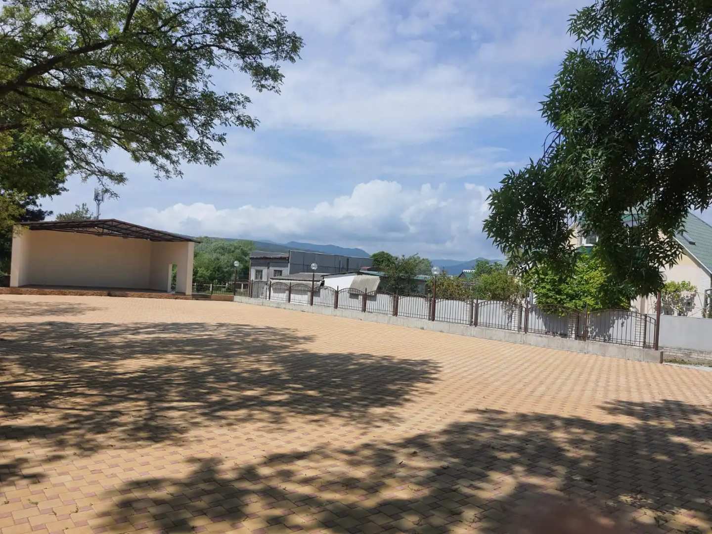 Отель Приморский