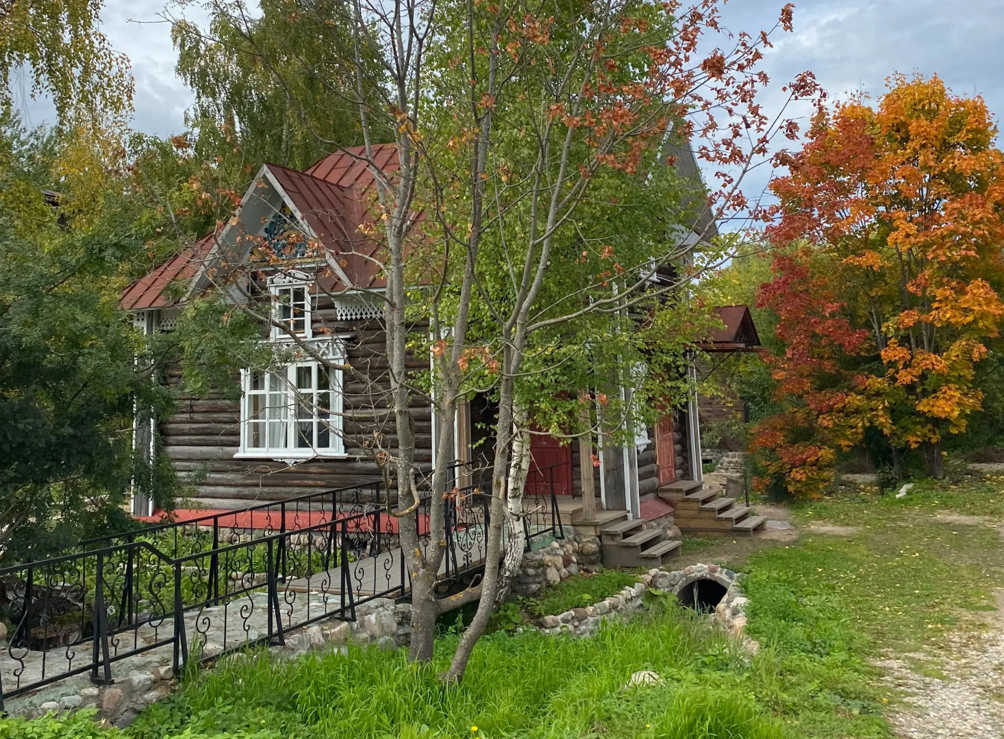 Гостевой дом с птицами в Кириллове