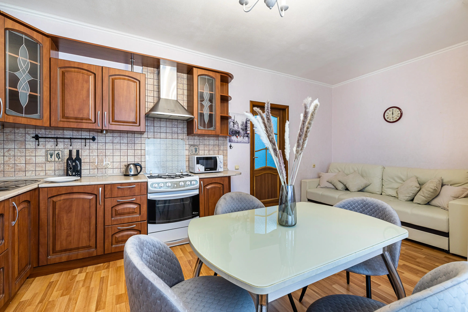 Апартаменты на Шесть Персон