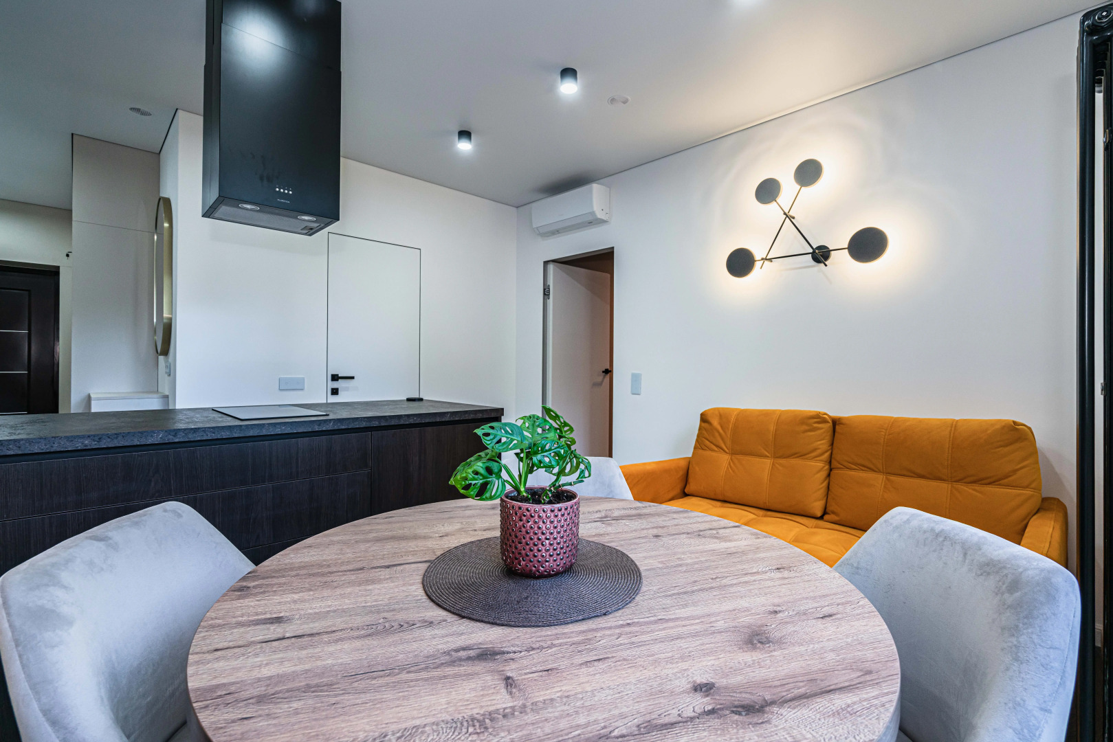 Апартаменты У Моря