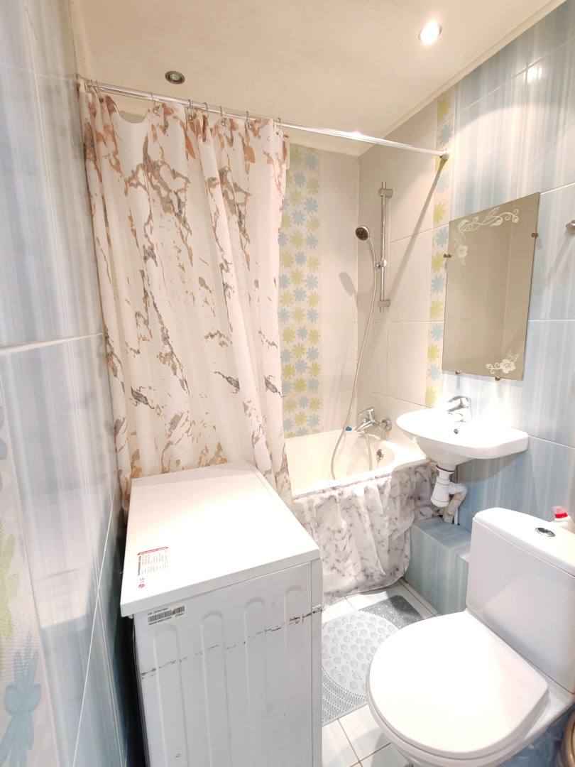 Апартаменты 2-комнатная квартира 8-я Радиальная ул 10