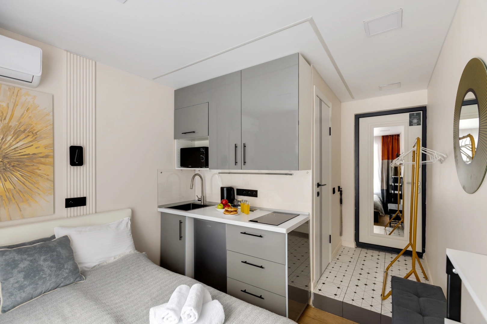 Апартаменты Mars от Home24