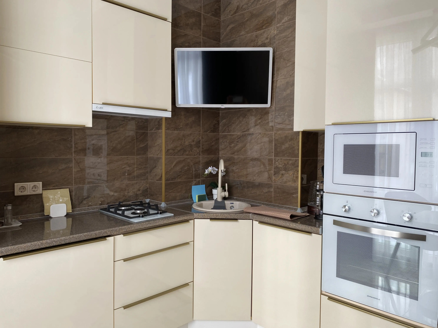 Апартаменты Люкс-Апарт Эстонская 9/4