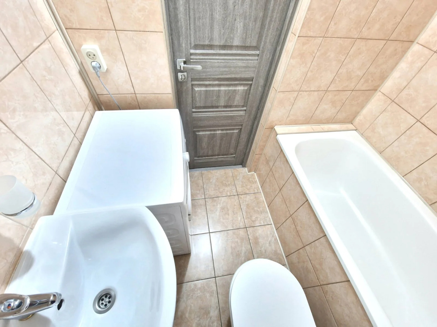 Апартаменты Трёхкомнатные Центр, Ленинский 29, Колибри#29