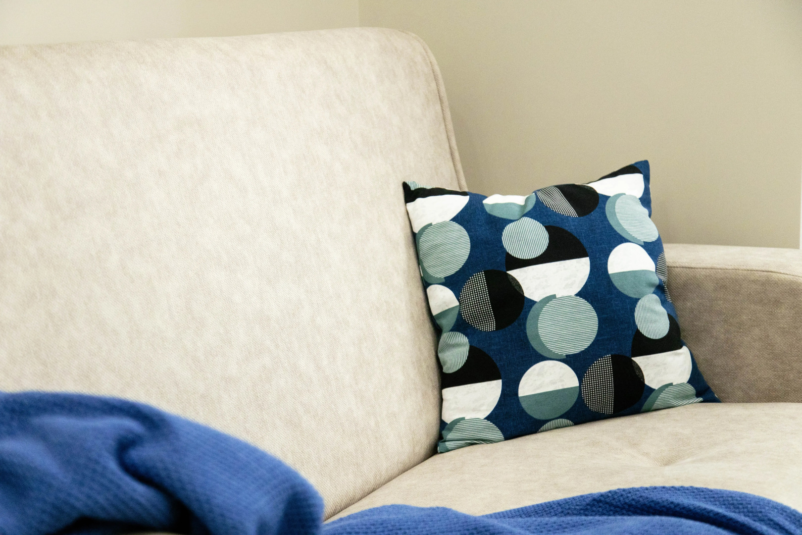 Апартаменты на берегу реки Анагара