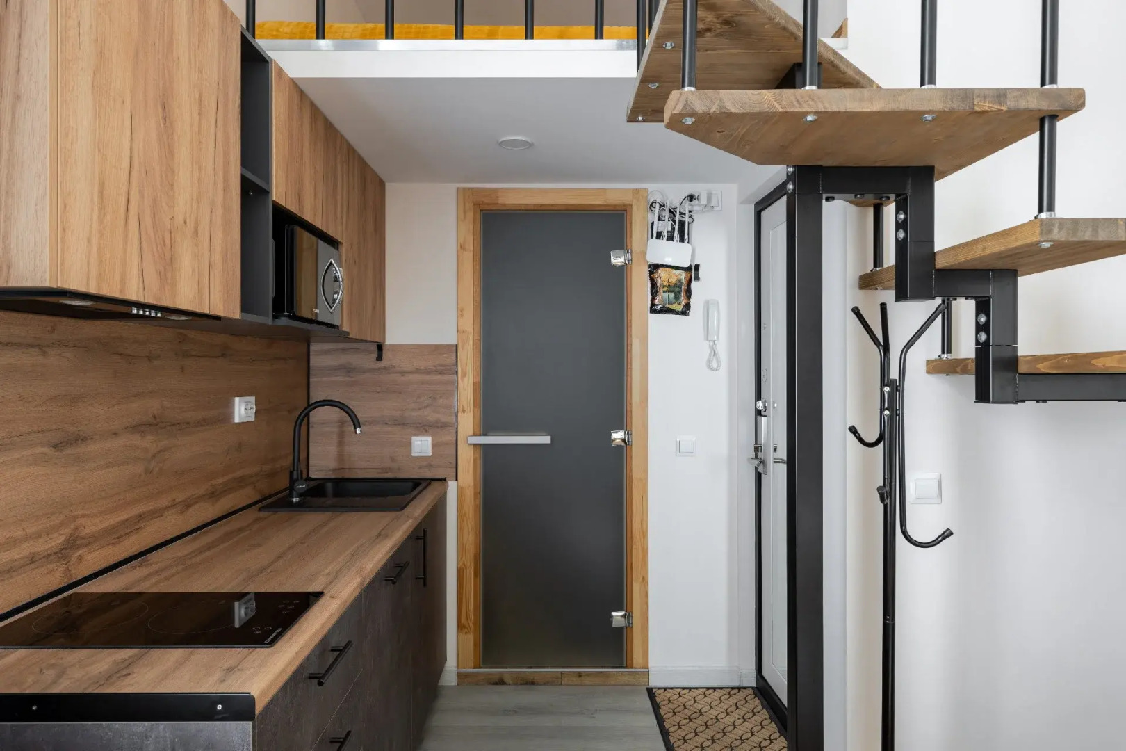 Апартаменты LetYourFlat Honey Студия