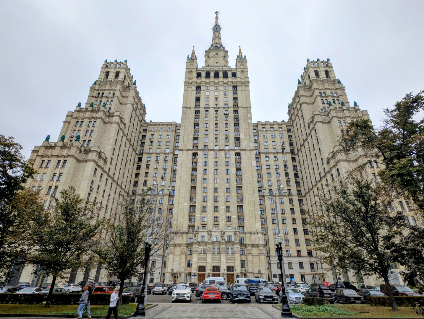 Квартира Свободна - высотка на Баррикадной