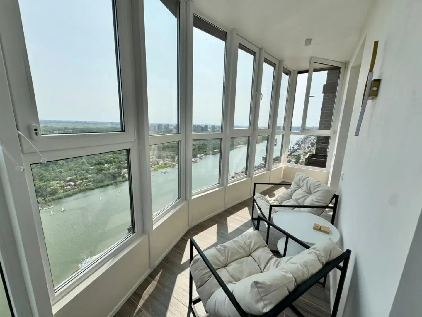 Квартира Студия с Великолепным Видом на Реку