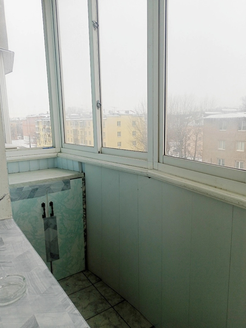 Квартира Уютная Двухкомнатная с Симпатичным Декор Камином