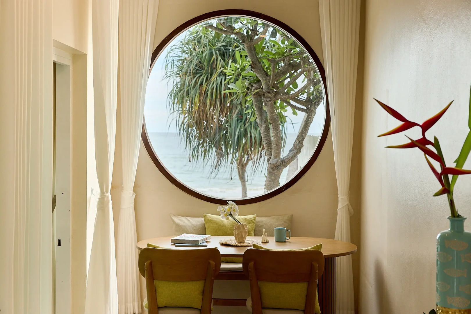 Отель Bandara On Sea