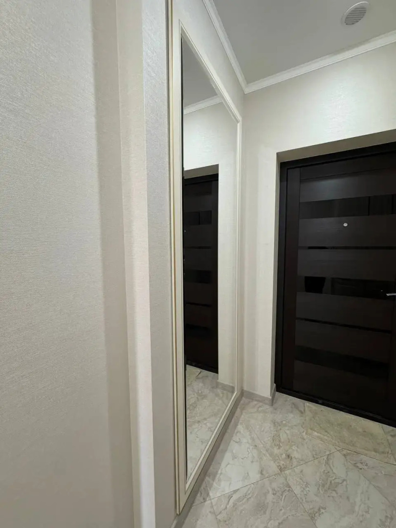 Квартира Шикарная двухкомнатная с лоджией