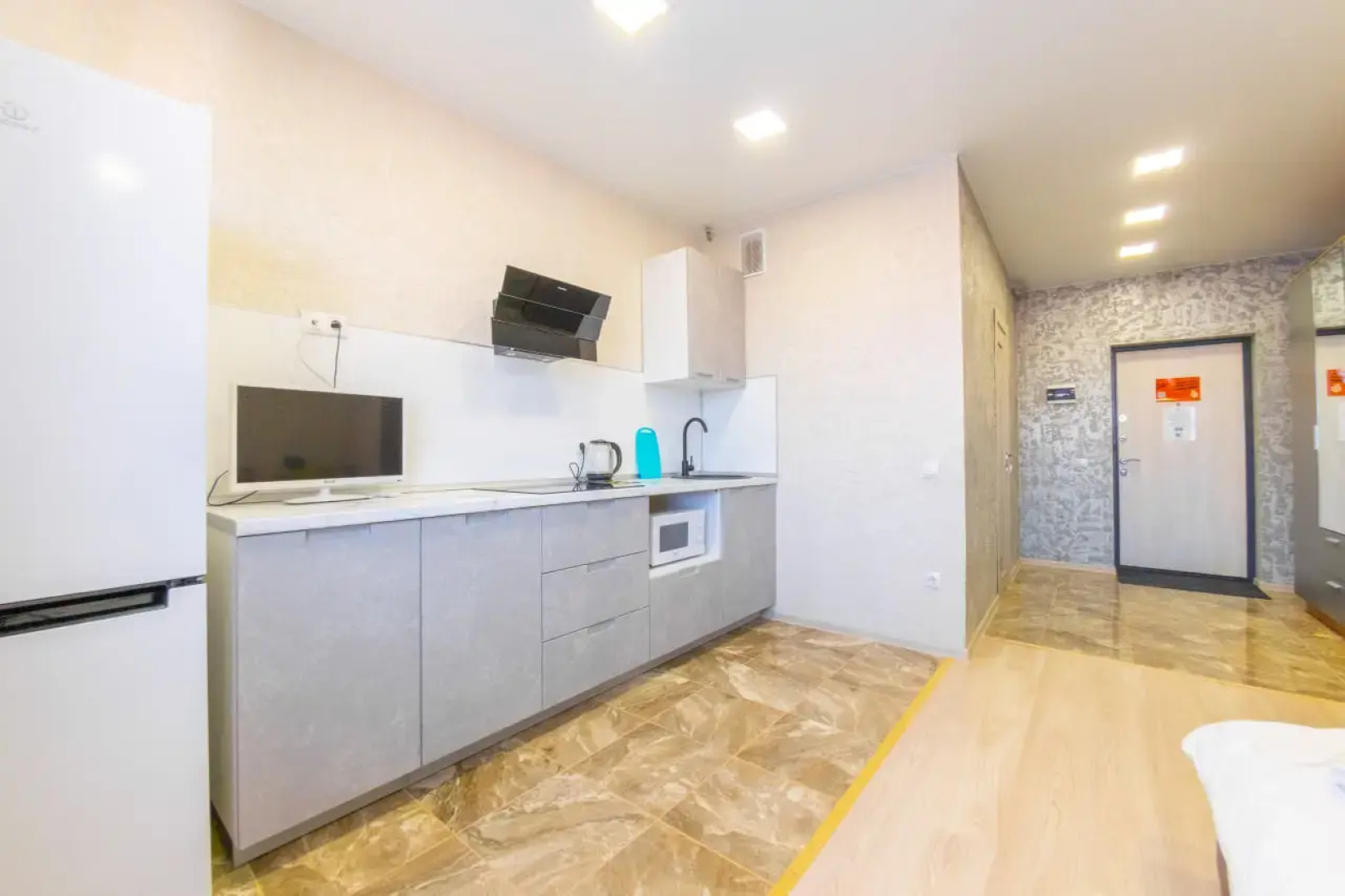 Апартаменты Color