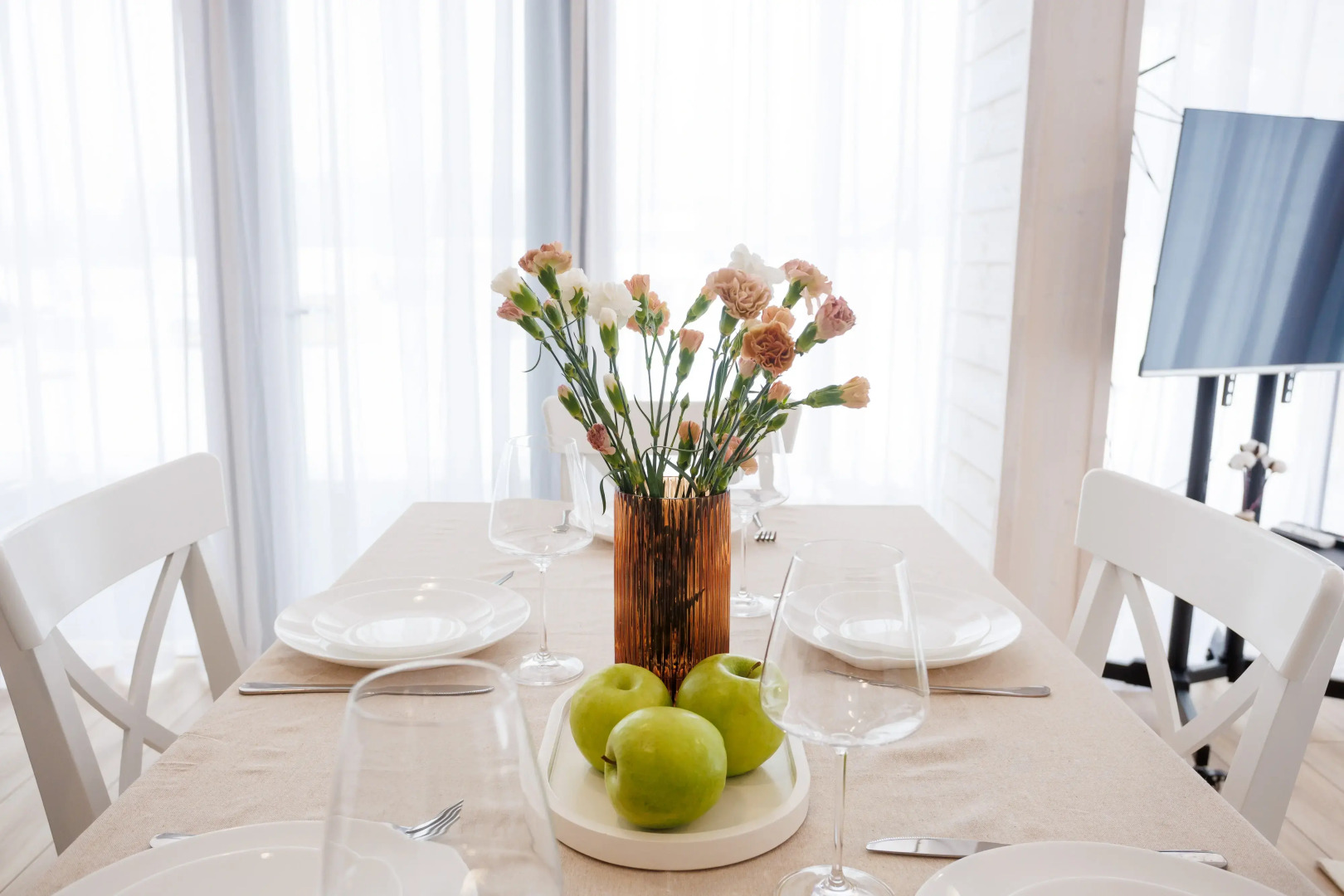 Частный дом Forested home на горке