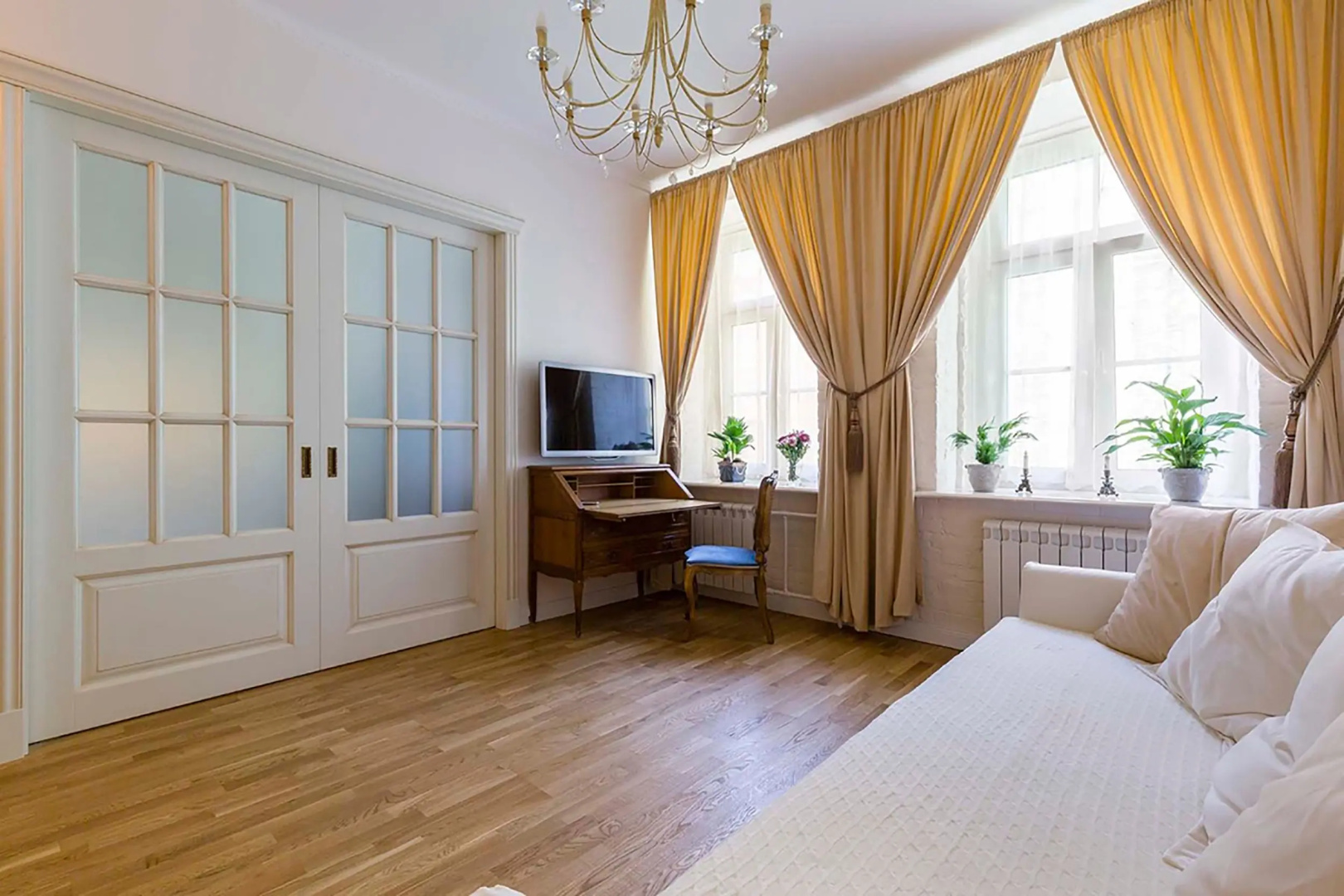 Апартаменты Life Inn near Kazan Cathedral