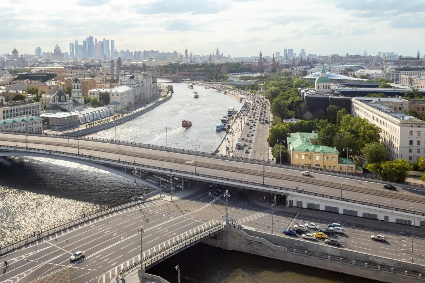 Апартаменты Люкс с Двумя Спальнями и Видом на Кремль