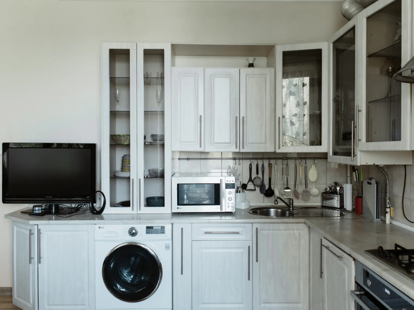 Апартаменты Трехкомнатные с камином в самом центре Новый дом