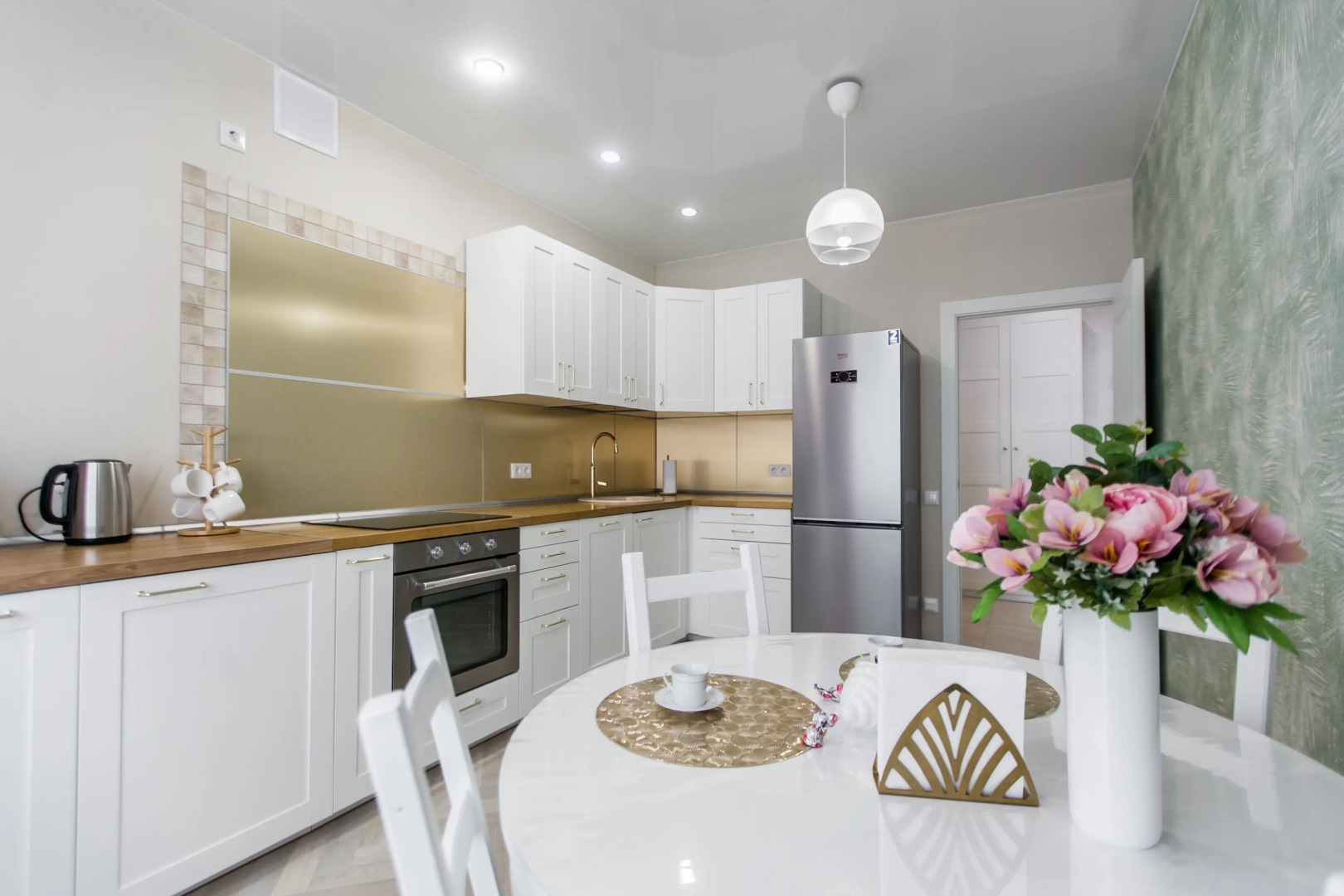 Квартира Чистопольская 85А