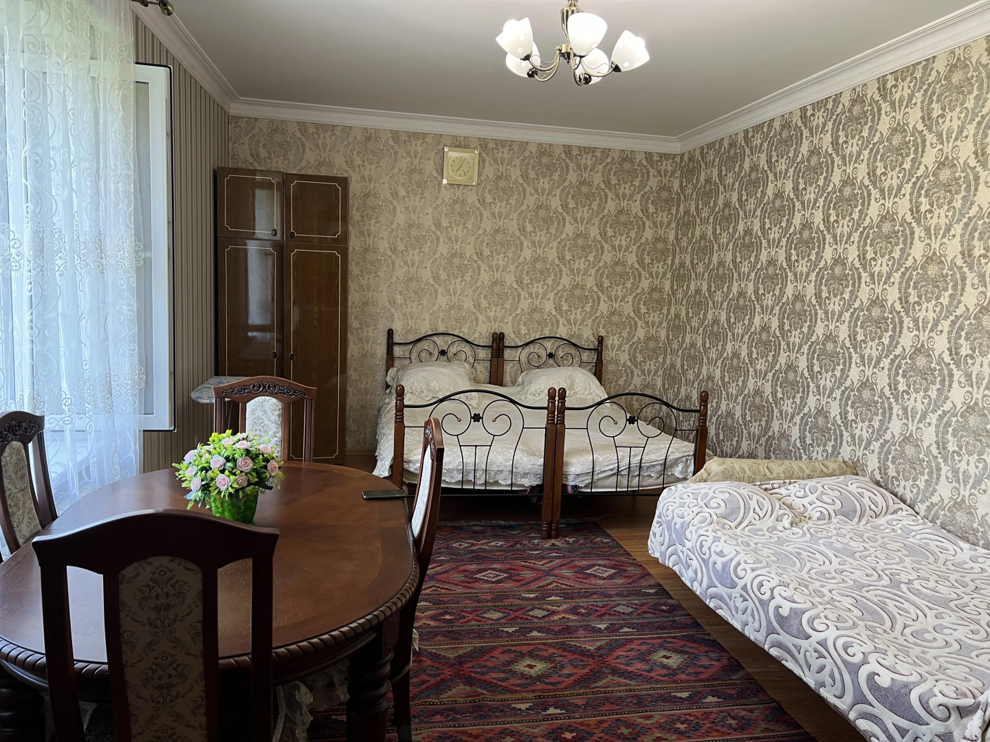 Domik v Derbente Lodging House