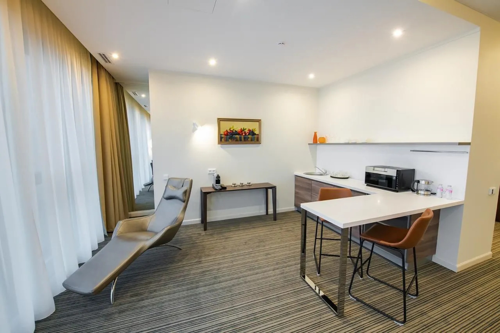 Отель City View