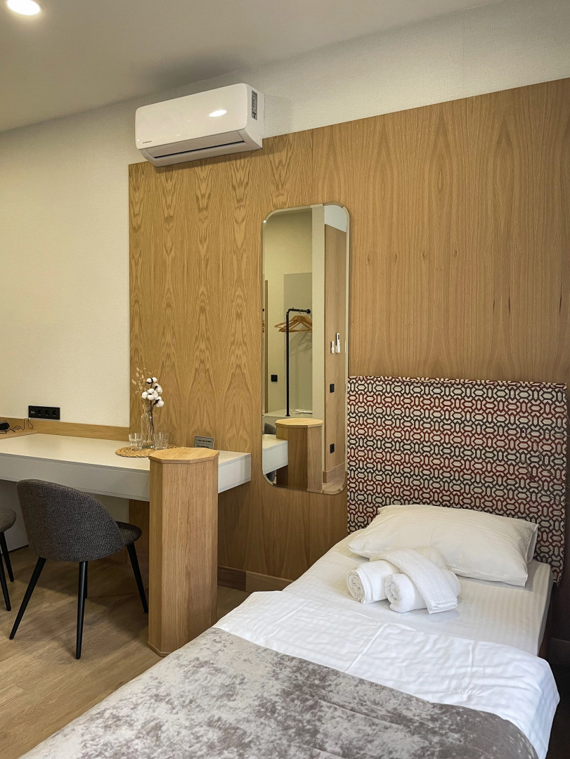 Отель Лес Георга