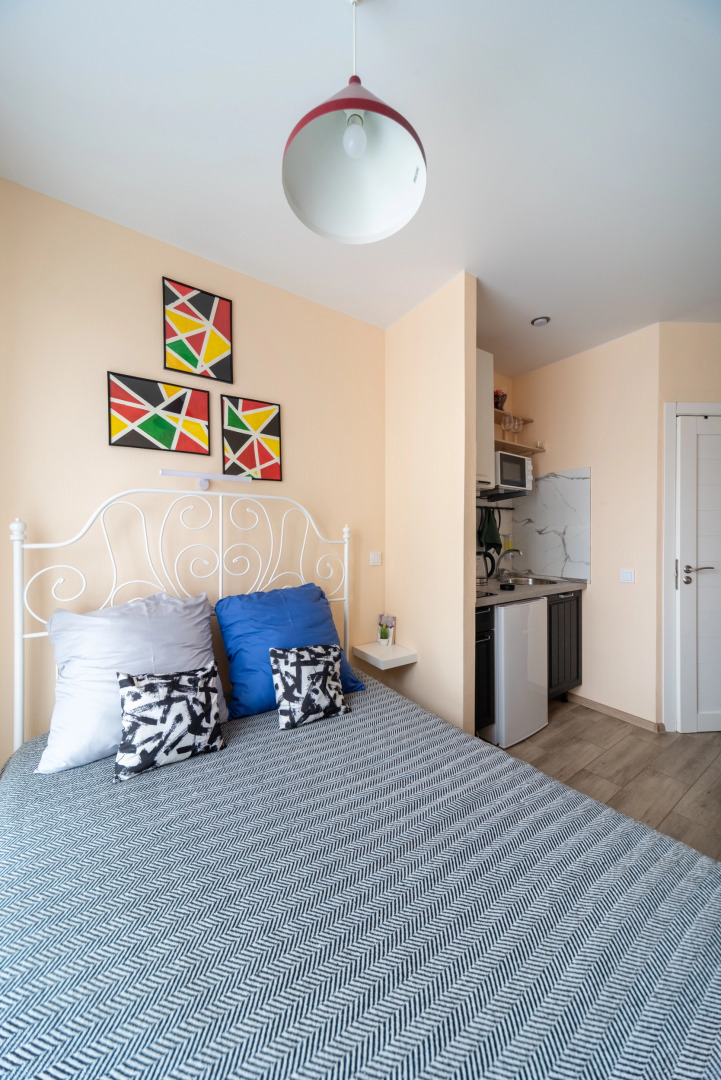 Студия с панорамными окнами