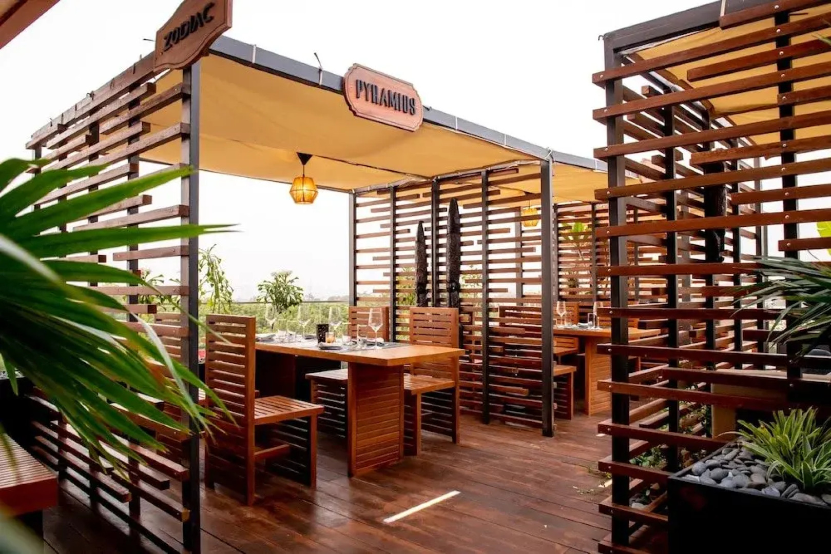 Отель Bel Air Crest Hotel & Suites