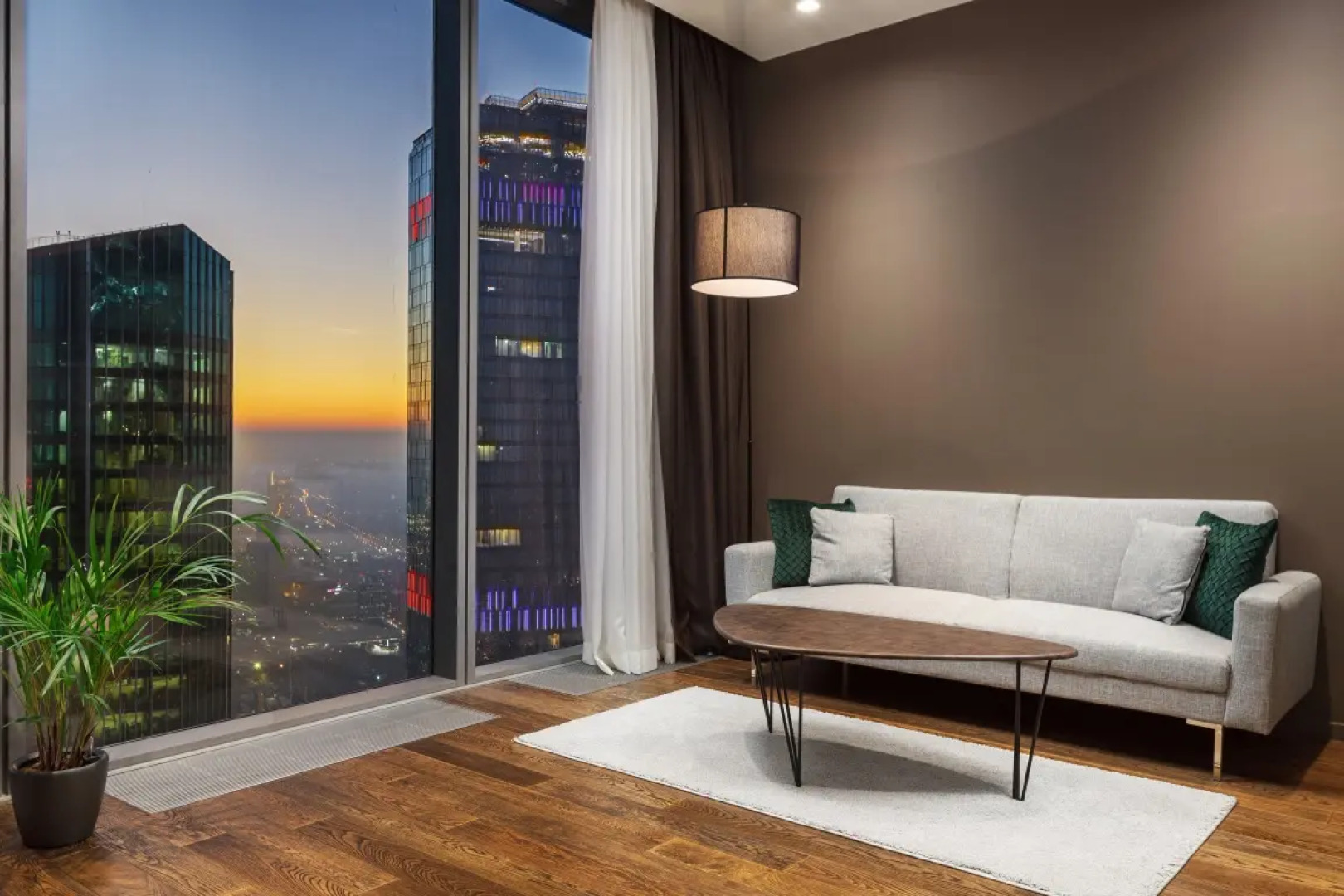 Двухуровневый апартамент на 78-м этаже