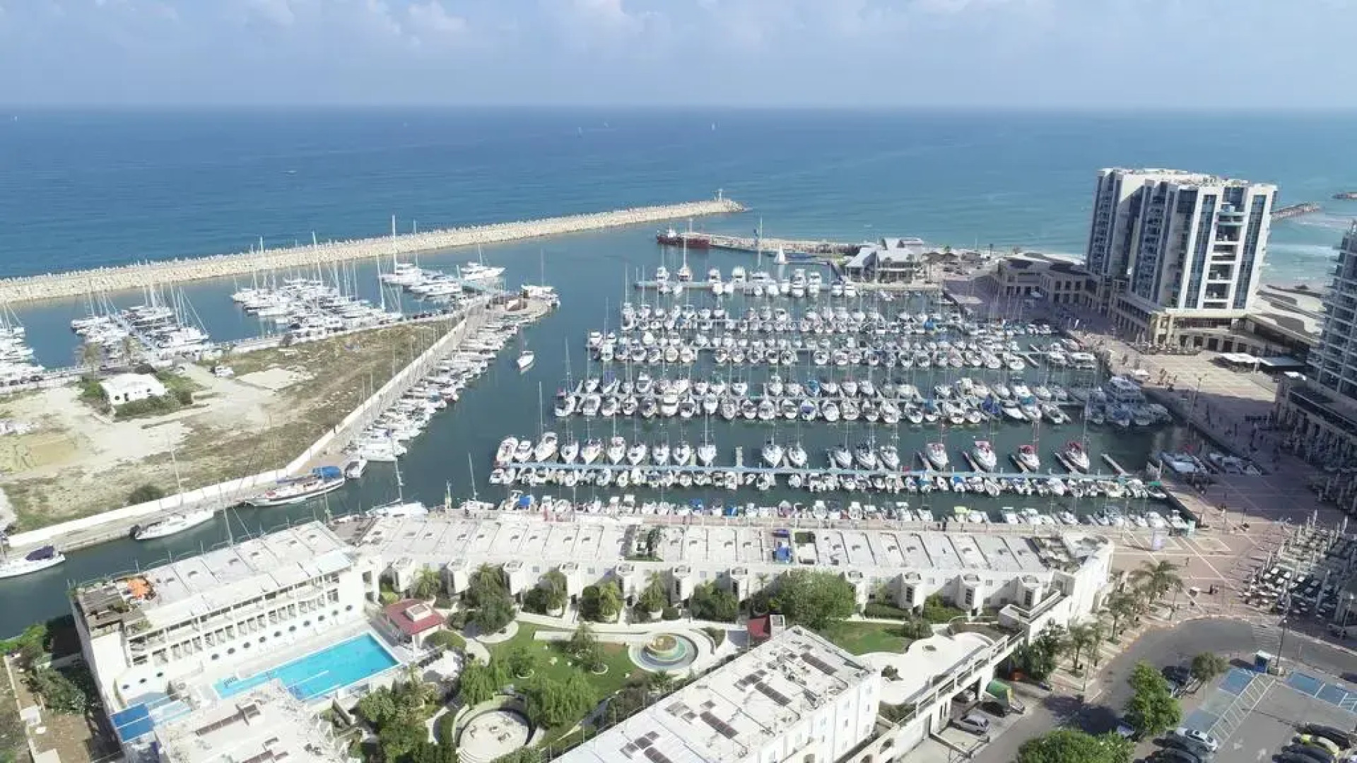 Апартаменты Marina Herzliya