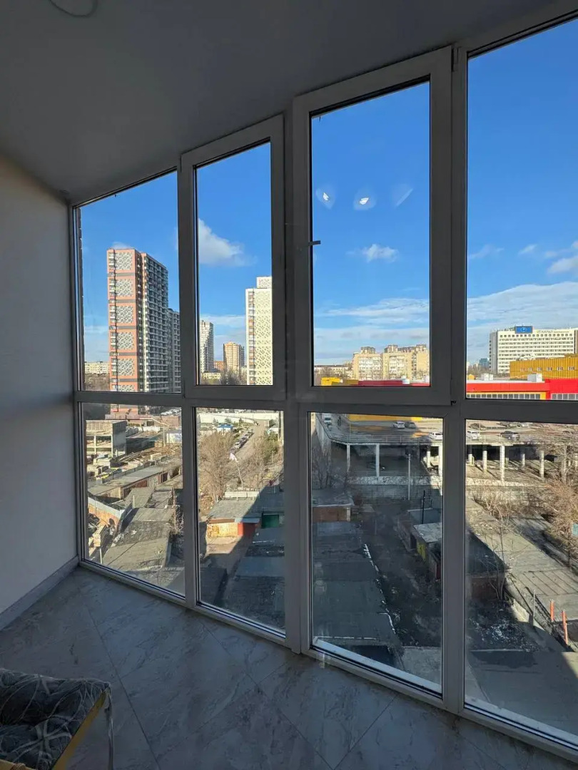 Квартира Шикарная двухкомнатная с лоджией