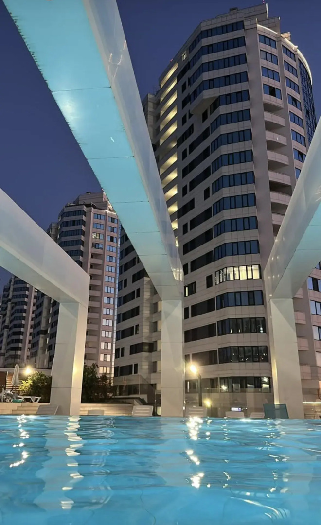 Апартаменты MorskayaSimfonya2 уютные с балконом видом на море и бассейном на территории