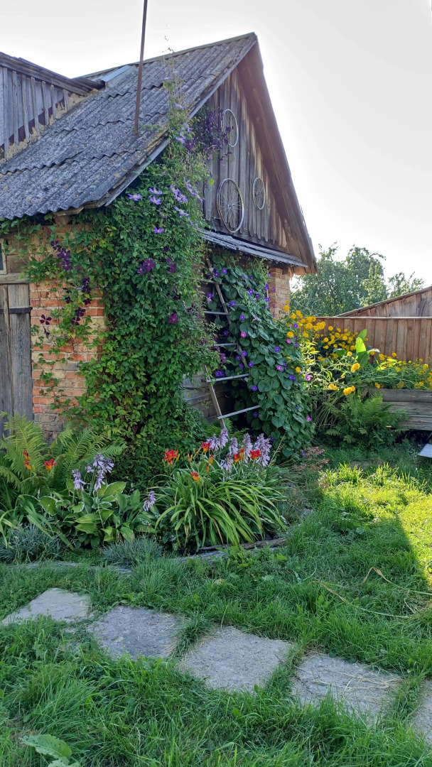 U Mamyi Svetyi Guest House