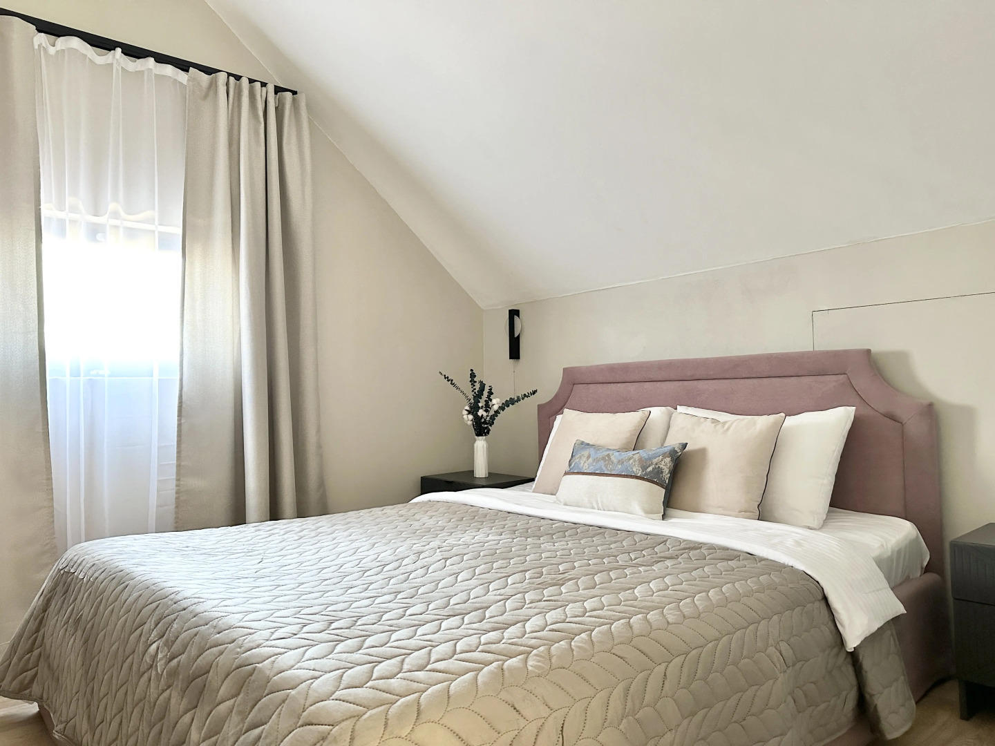 Частный Дом Барнхаус №2 на 10 гостей, с дровяной баней и горячим чаном