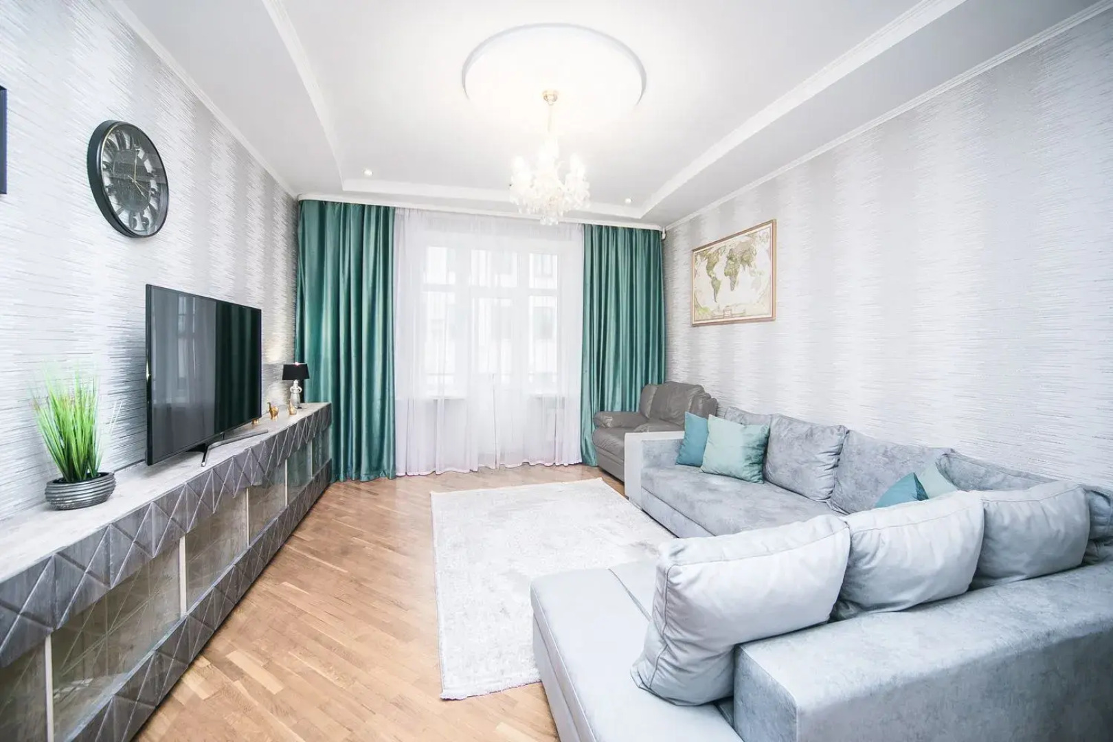 Апартаменты 3х комнатные Карла Маркса 25 Центр