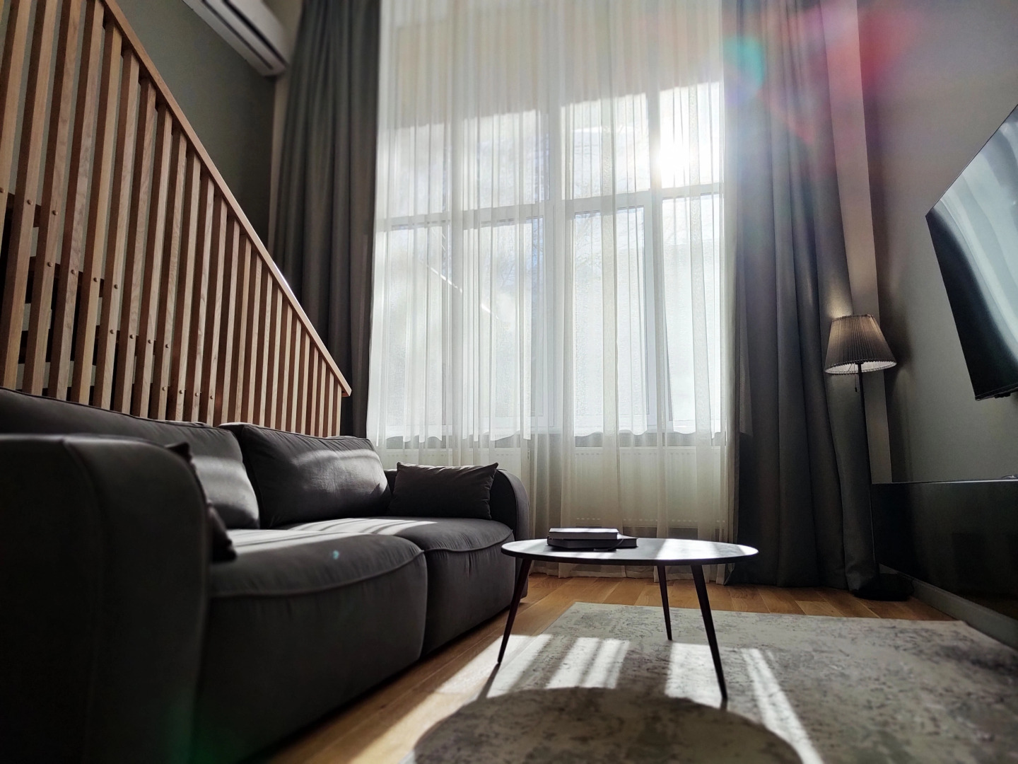 Апартаменты двухуровневые с видом на горы. Жить в Горах.