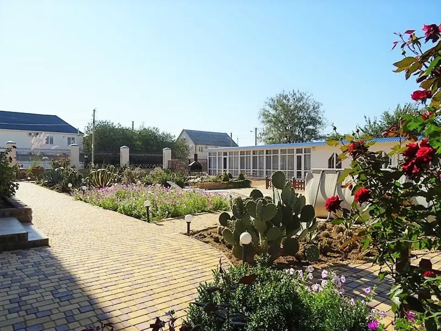 Отель Gala Paradise