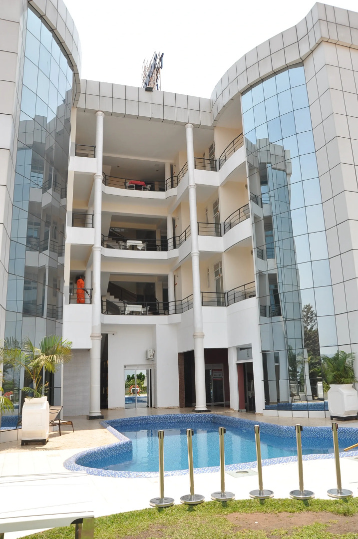 Отель The Mirror