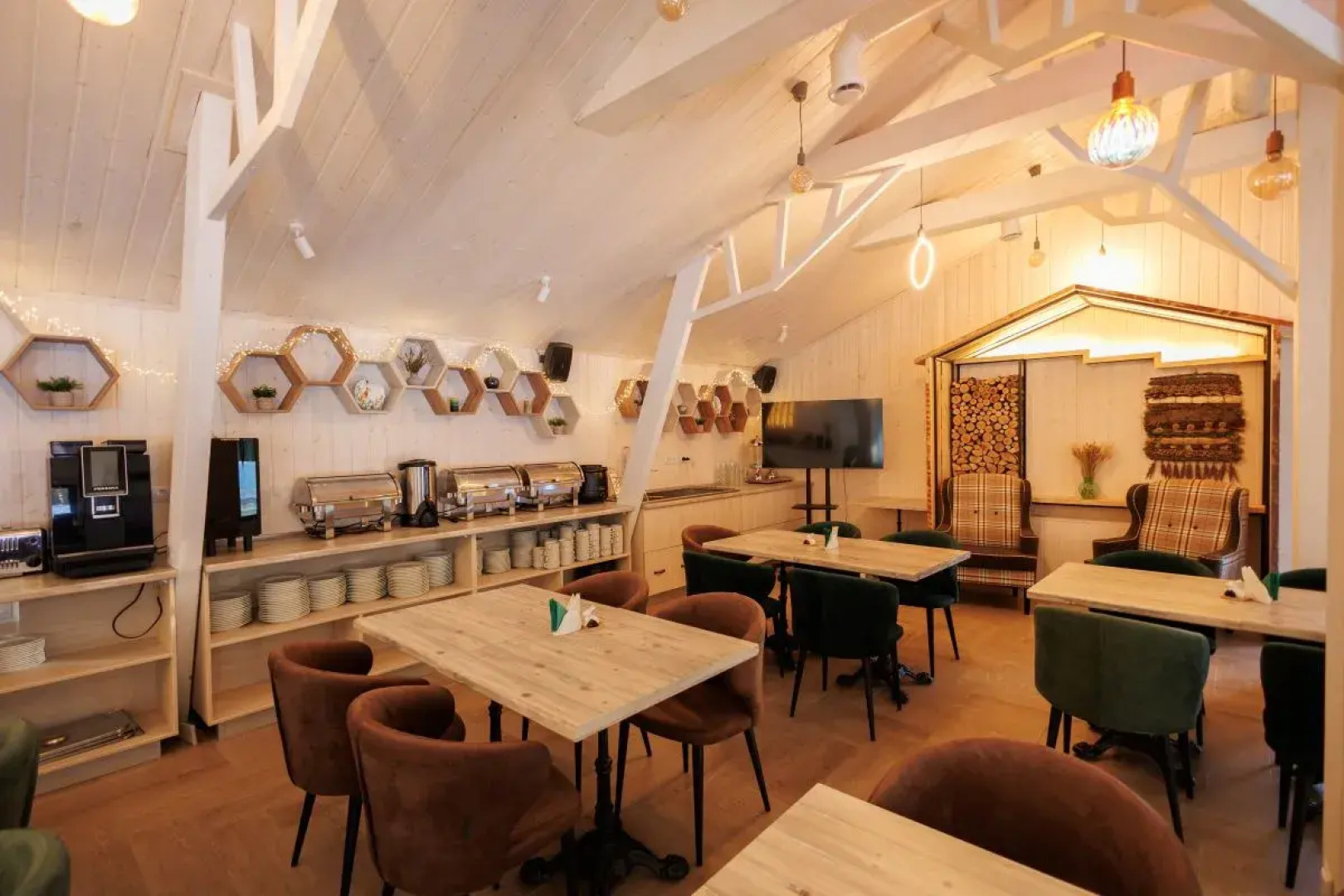 Отель  Хвоя.Карелия