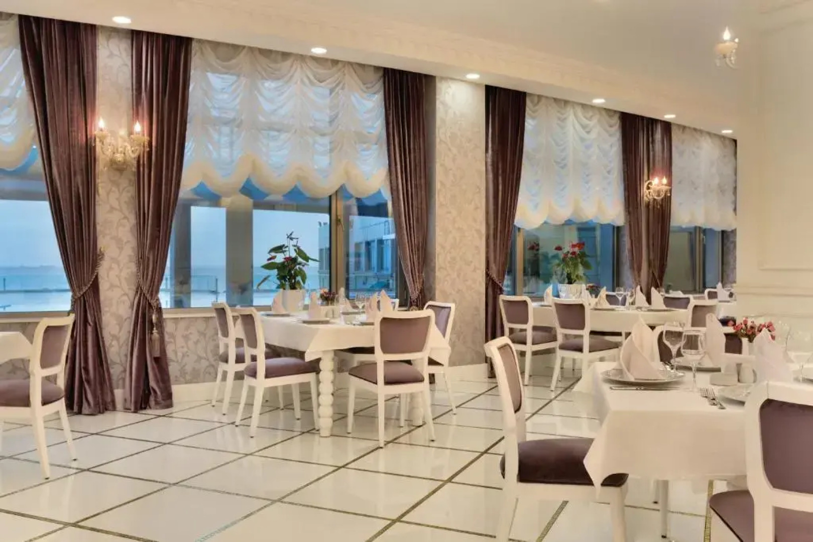 Отель Ramada Baku