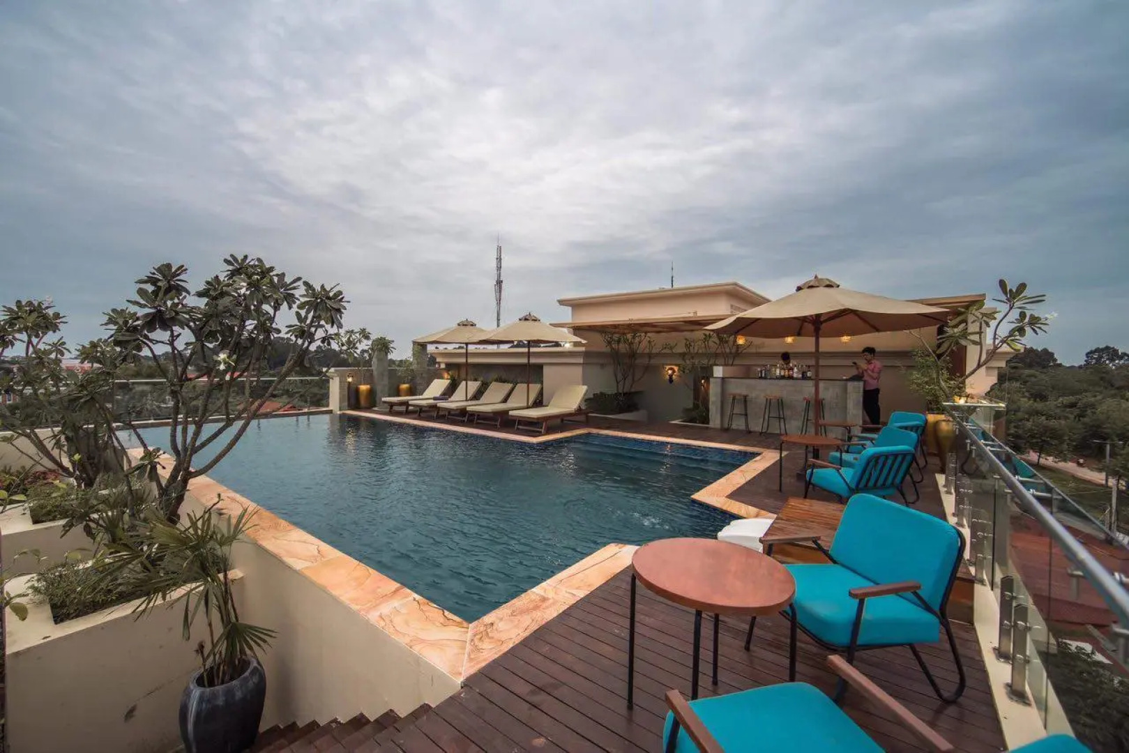 Отель Anachak Angkor Residence