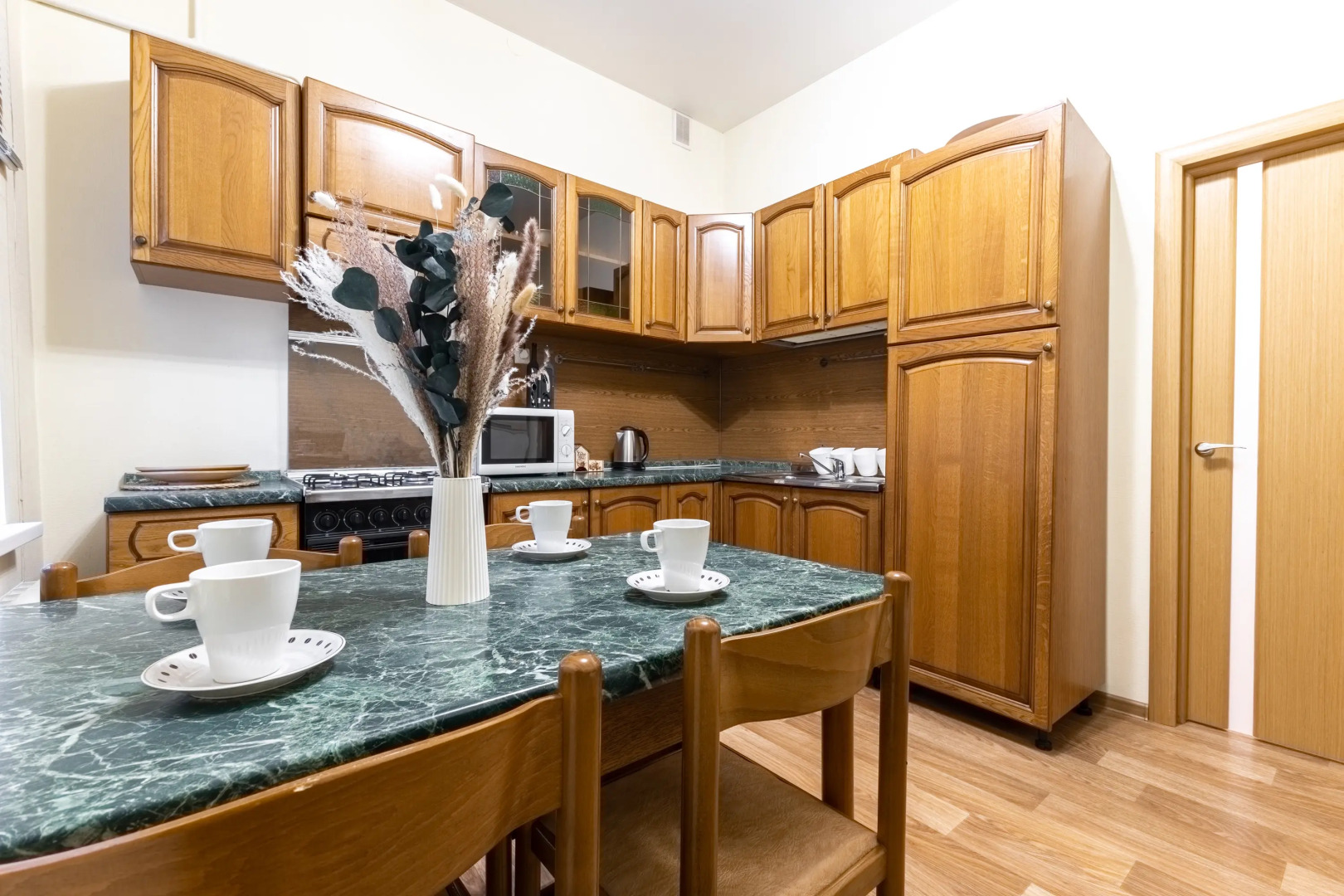 Апартаменты Comfort Home на 10 гостей на Карла Маркса 39