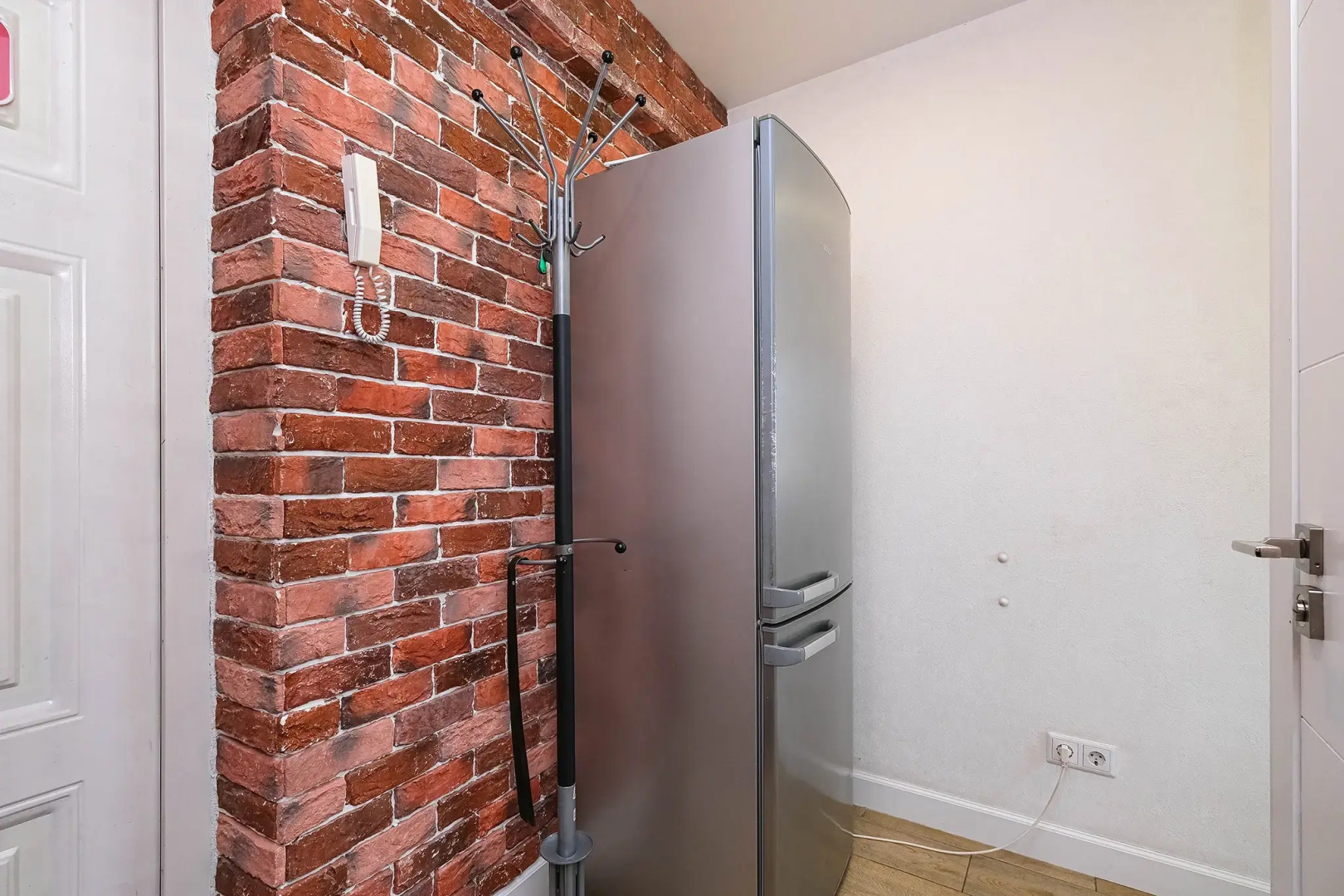 Квартира 1 комнатная на Челюскинцев 14-158